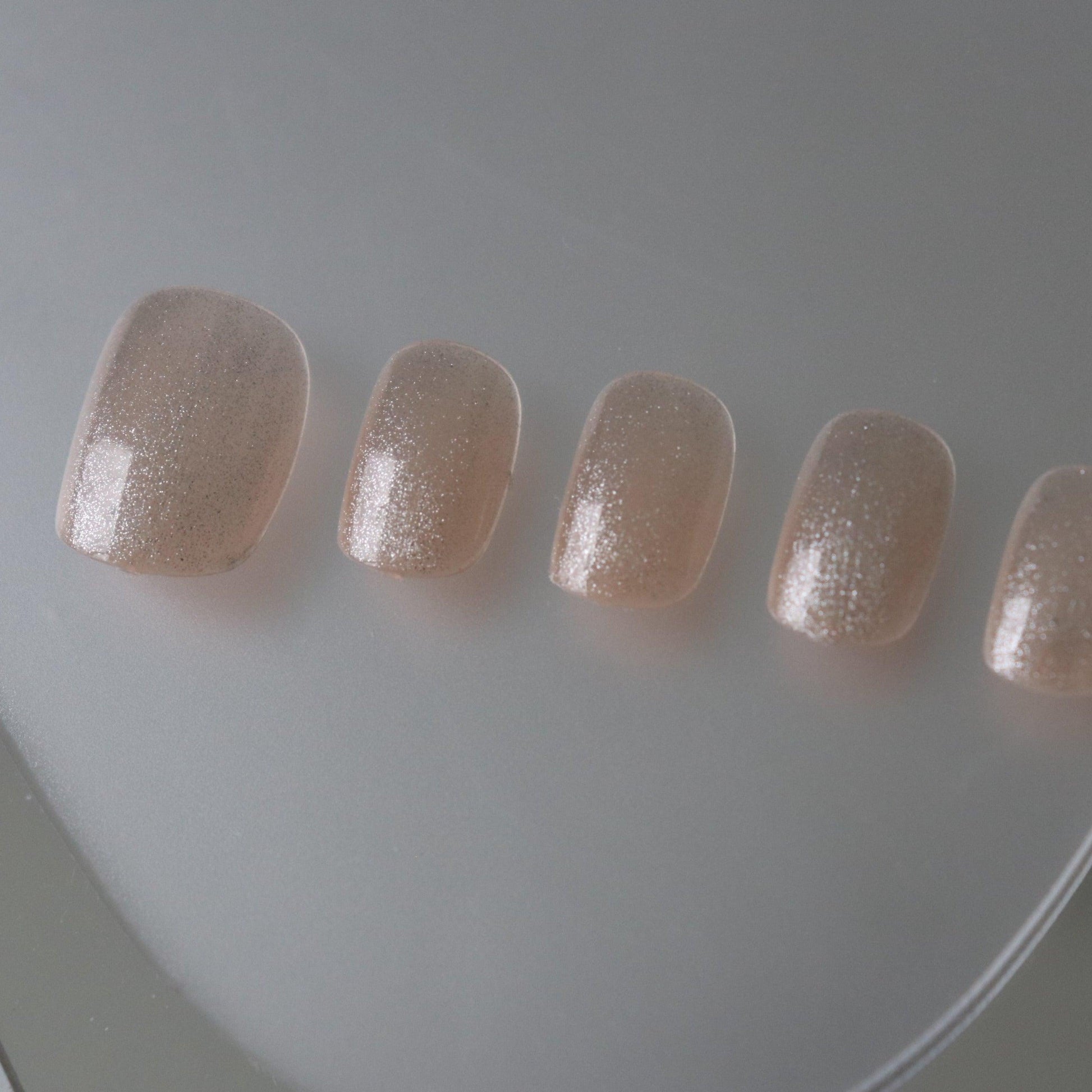 Shimmer Nude - bad moody